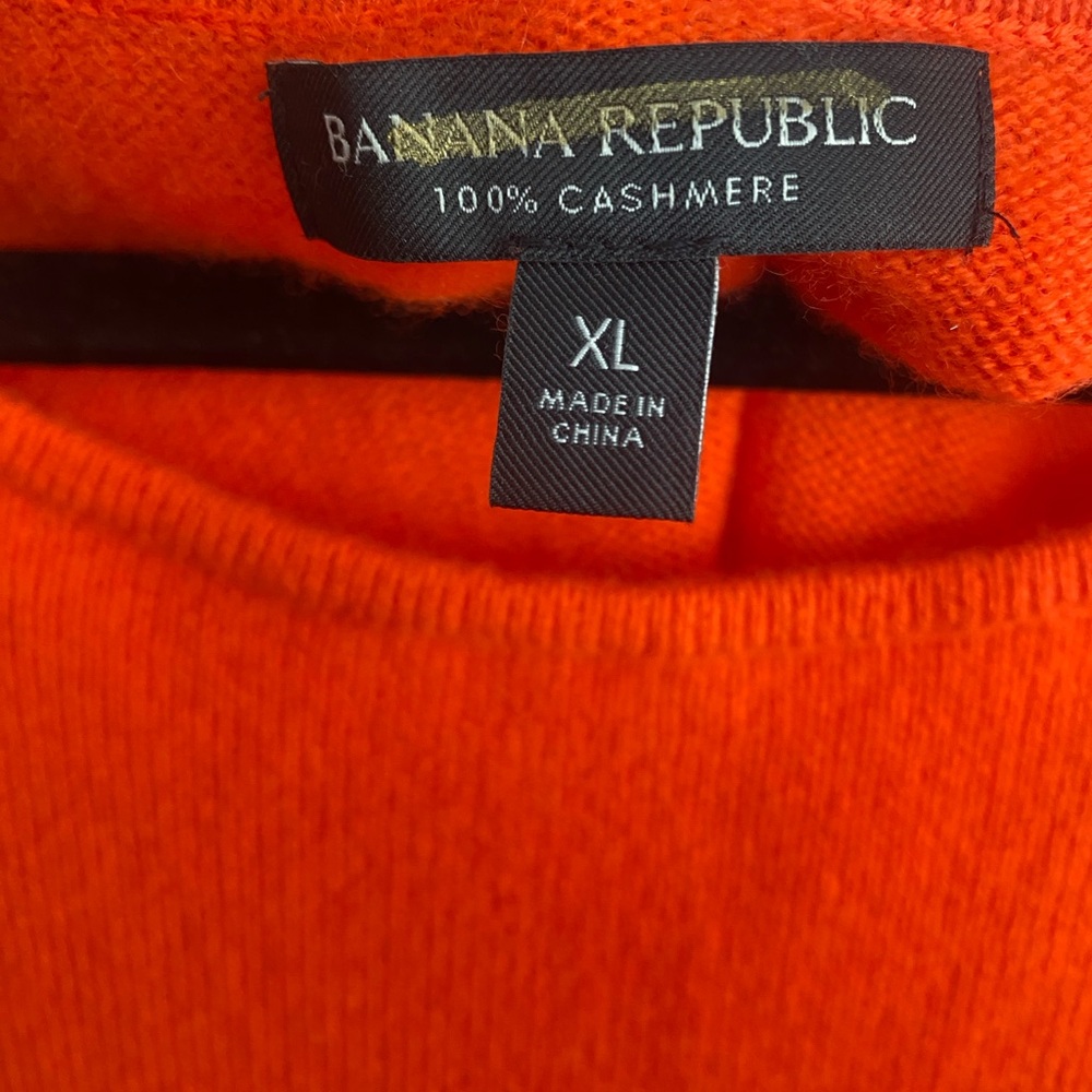 Cashmere Banana Republic - Picture 2 of 3